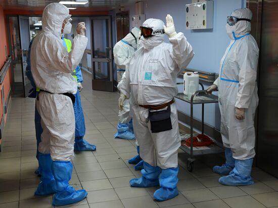 Госпиталь COVID-19 на базе перинатального центра ГКБ №67