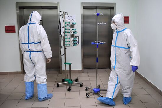 Госпиталь COVID-19 на базе перинатального центра ГКБ №67