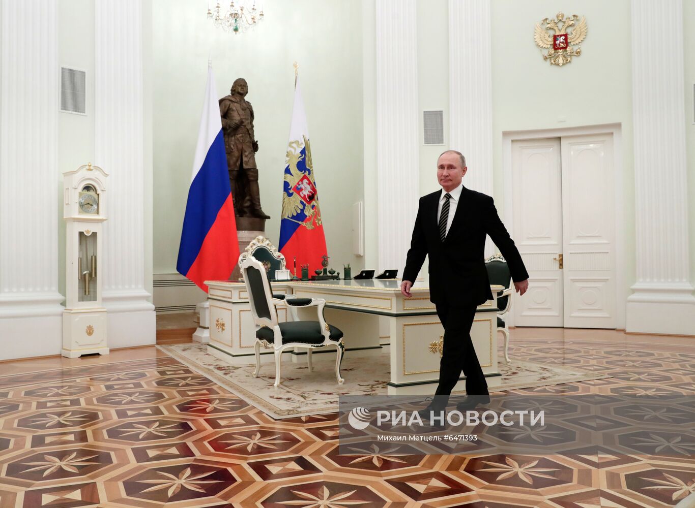 Президент РФ В. Путин провел переговоры с президентом Киргизии С. Жапаровым