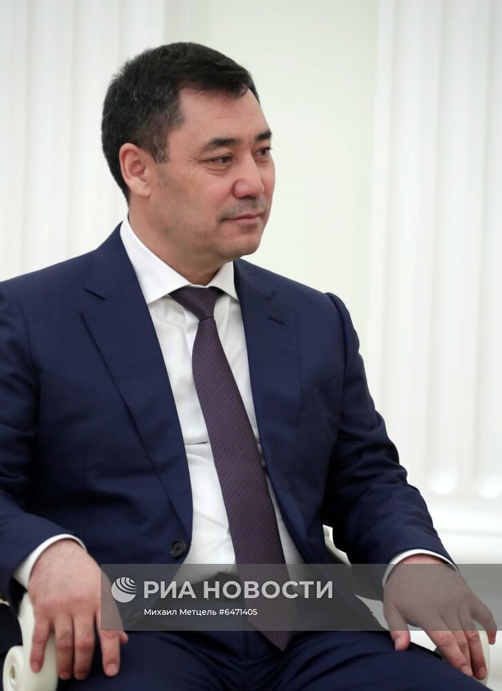 Президент РФ В. Путин провел переговоры с президентом Киргизии С. Жапаровым