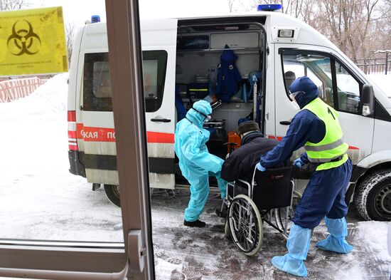 Госпиталь COVID-19 на базе перинатального центра ГКБ №67