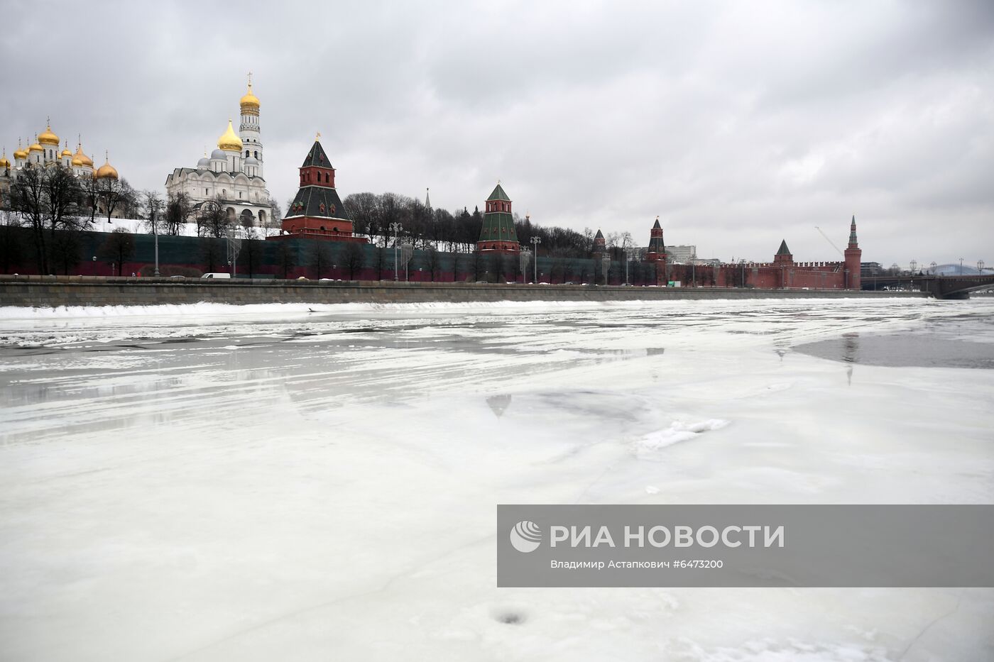 Теплая погода в Москве