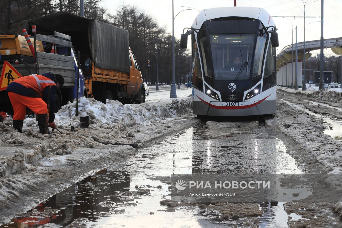 Теплая погода в Москве