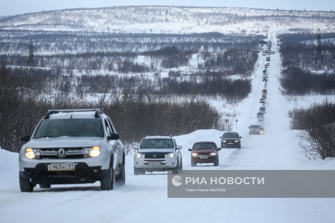 Снеговой затор у села Териберка