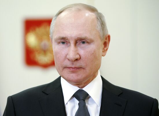 Поздравление военнослужащим и ветеранам сил специальных операций с профессиональным праздником