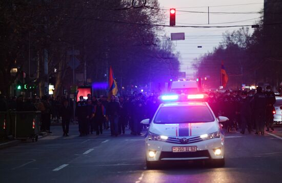 Акция протеста оппозиции в Ереване