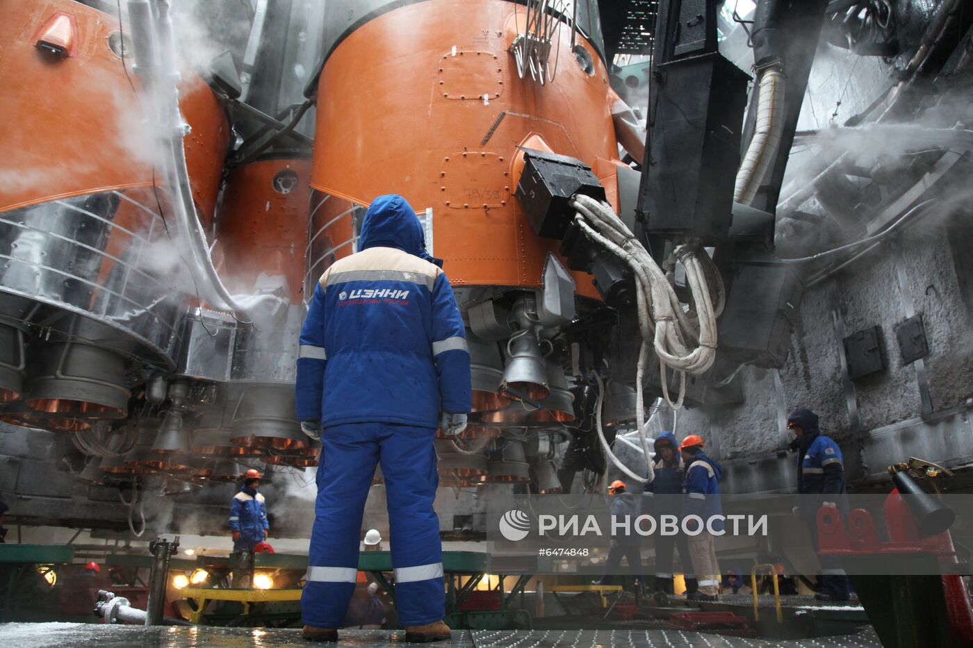 Старт РН "Союз-2.1б" с космическим аппаратом "Арктика-М"