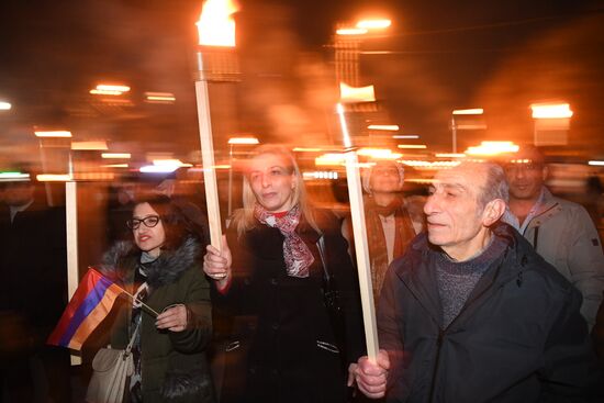 Акция протеста оппозиции в Ереване