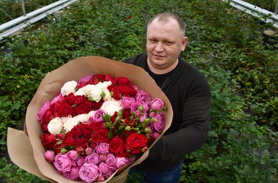 Выращивание цветов к Международному женскому дню 