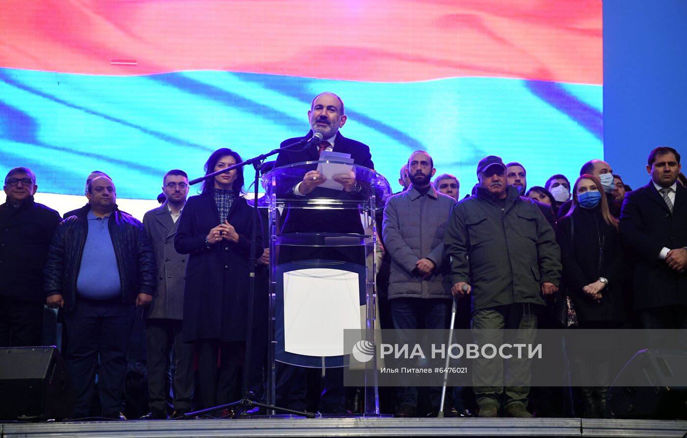 Акция сторонников премьер-министра Армении Н. Пашиняна в Ереване