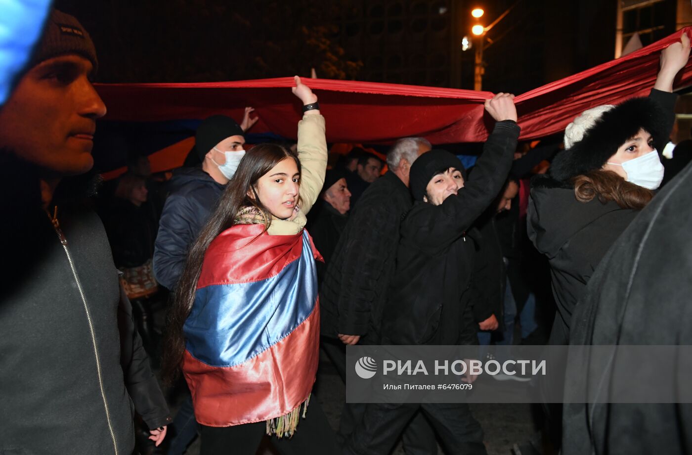 Акция сторонников премьер-министра Армении Н. Пашиняна в Ереване