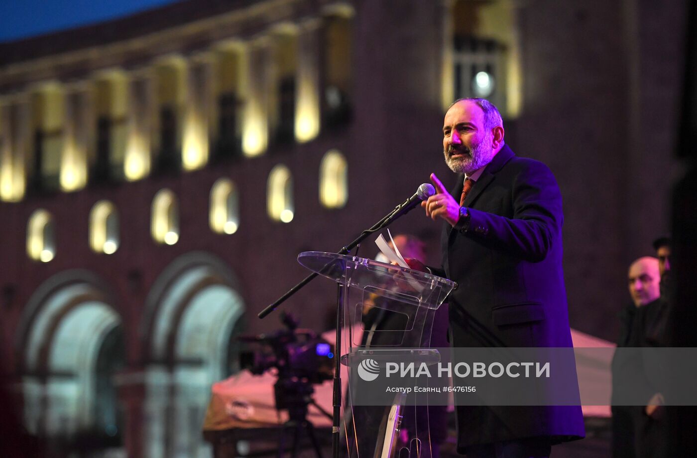 Акция сторонников премьер-министра Армении Н. Пашиняна в Ереване