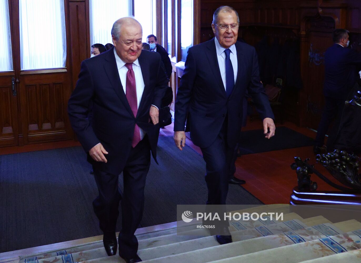 Встреча глав МИД РФ и Узбекистана С. Лаврова и А. Камилова