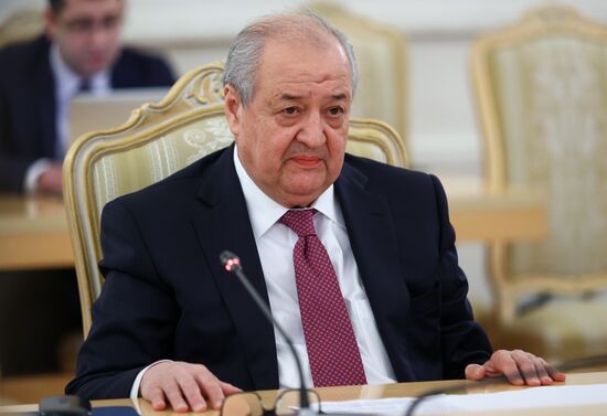 Встреча глав МИД РФ и Узбекистана С. Лаврова и А. Камилова