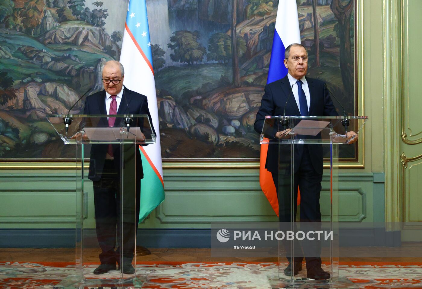 Встреча глав МИД РФ и Узбекистана С. Лаврова и А. Камилова