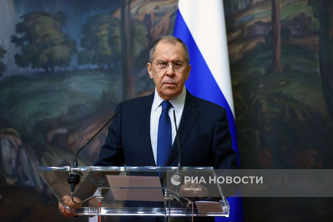 Встреча глав МИД РФ и Узбекистана С. Лаврова и А. Камилова