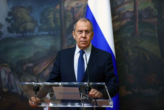 Встреча глав МИД РФ и Узбекистана С. Лаврова и А. Камилова