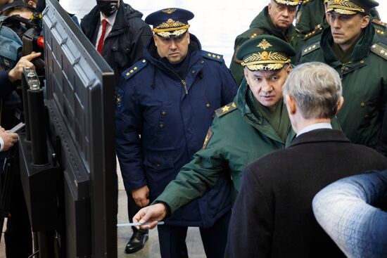 Рабочая поездка министра обороны РФ С. Шойгу в войска ЦВО