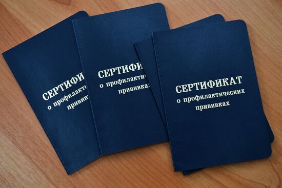  Министр здравоохранения РФ М. Мурашко посетил госпиталь ветеранов войн № 3 в Новосибирске