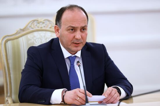 Встреча глав МИД РФ и Абхазии С. Лаврова и Д. Кове