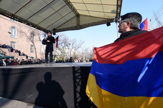 Акция протеста оппозиции в Ереване