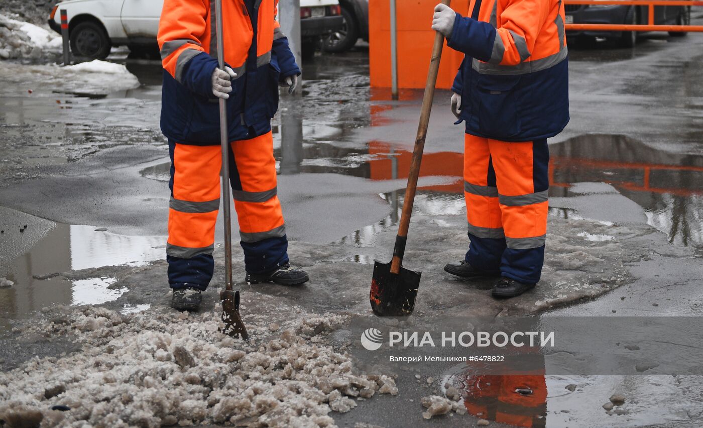 Уборка снега в Москве