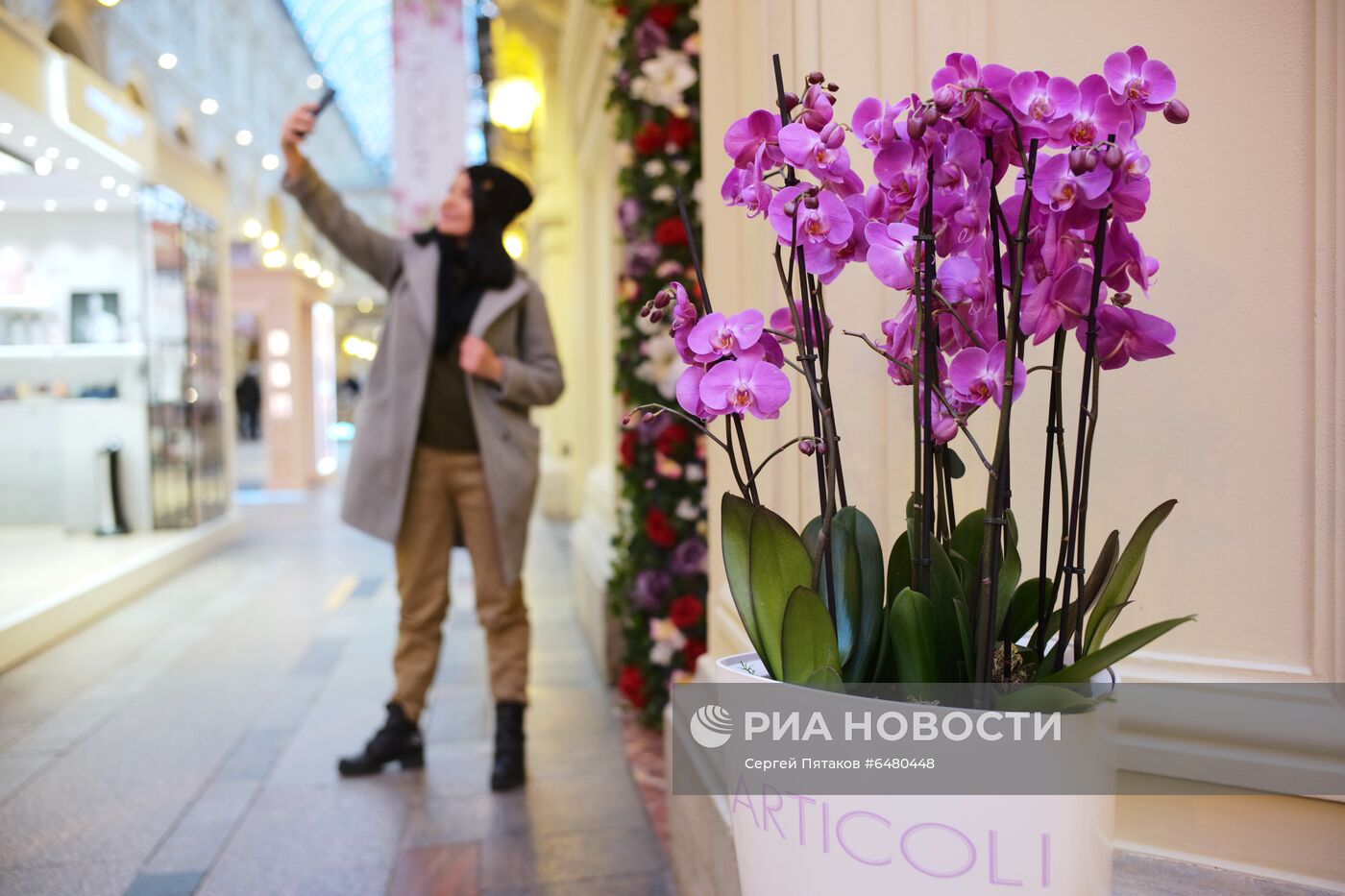 Москва накануне Международного женского дня