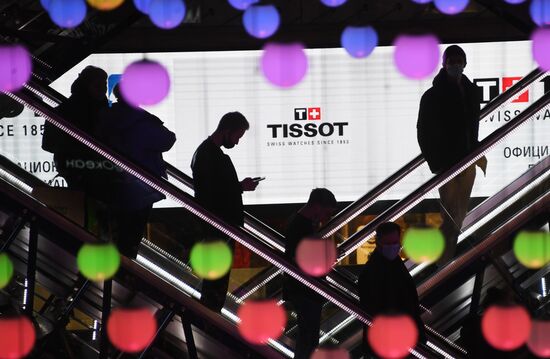 ТЦ "Европейский" в преддверии 8 марта 