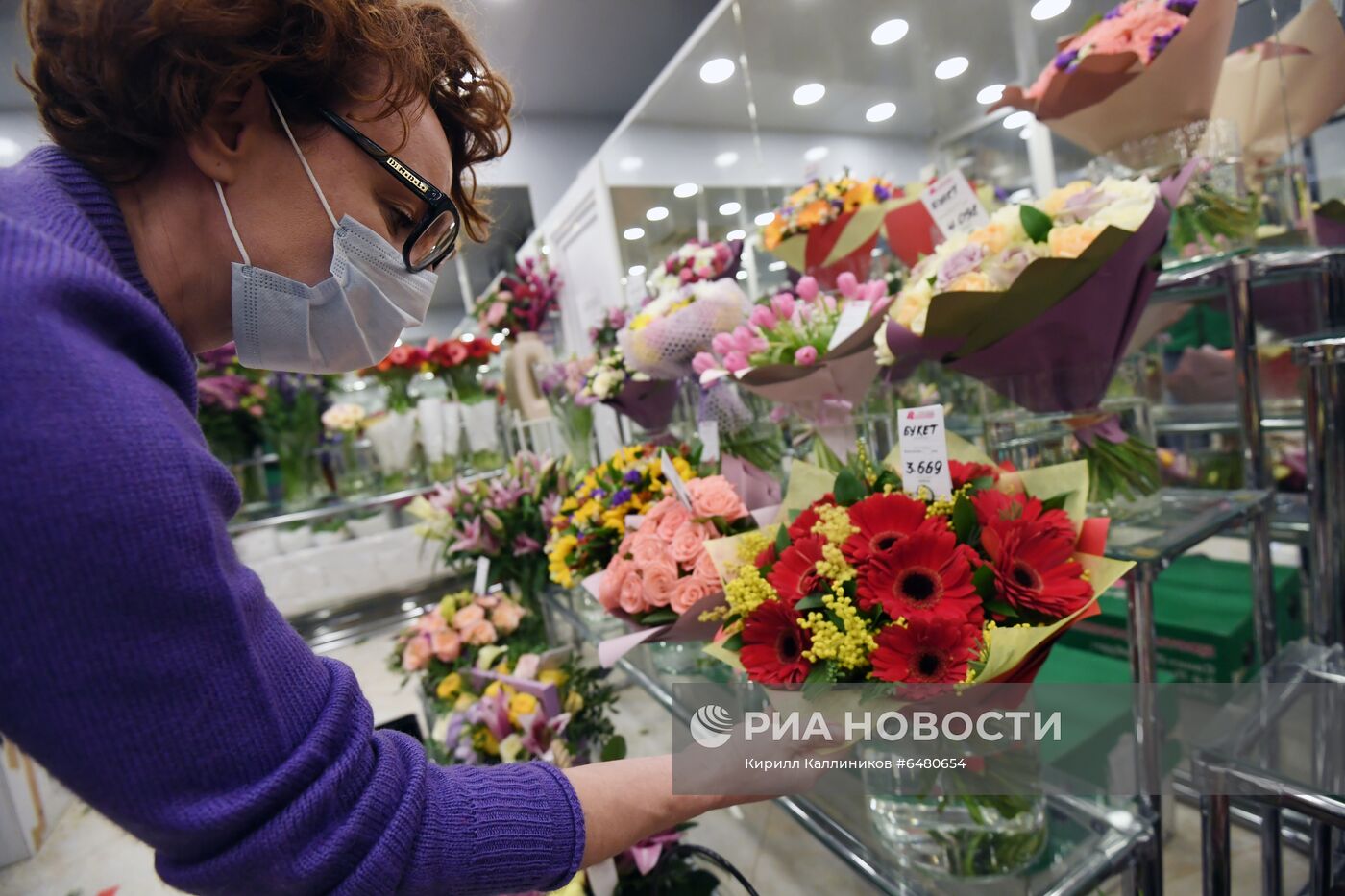 ТЦ "Европейский" в преддверии 8 марта