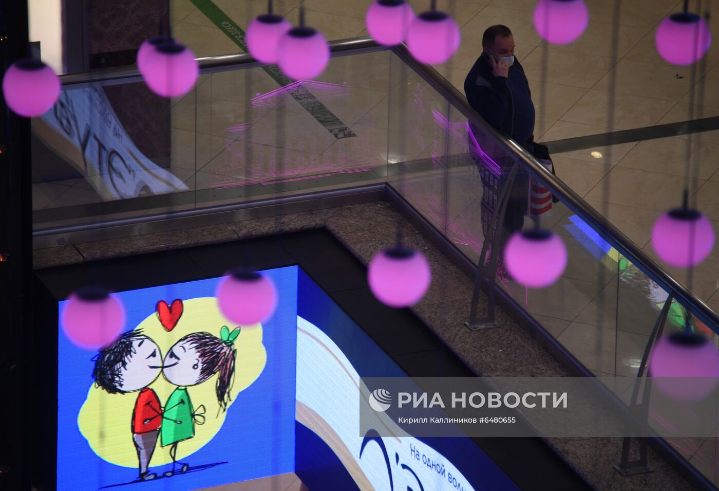 ТЦ "Европейский" в преддверии 8 марта