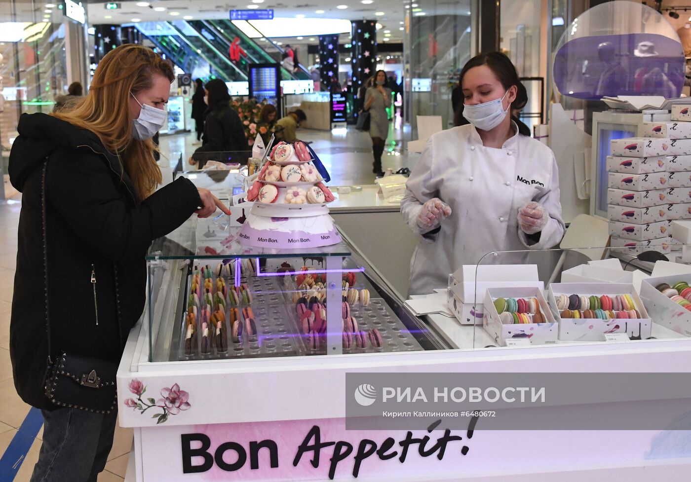 ТЦ "Европейский" в преддверии 8 марта