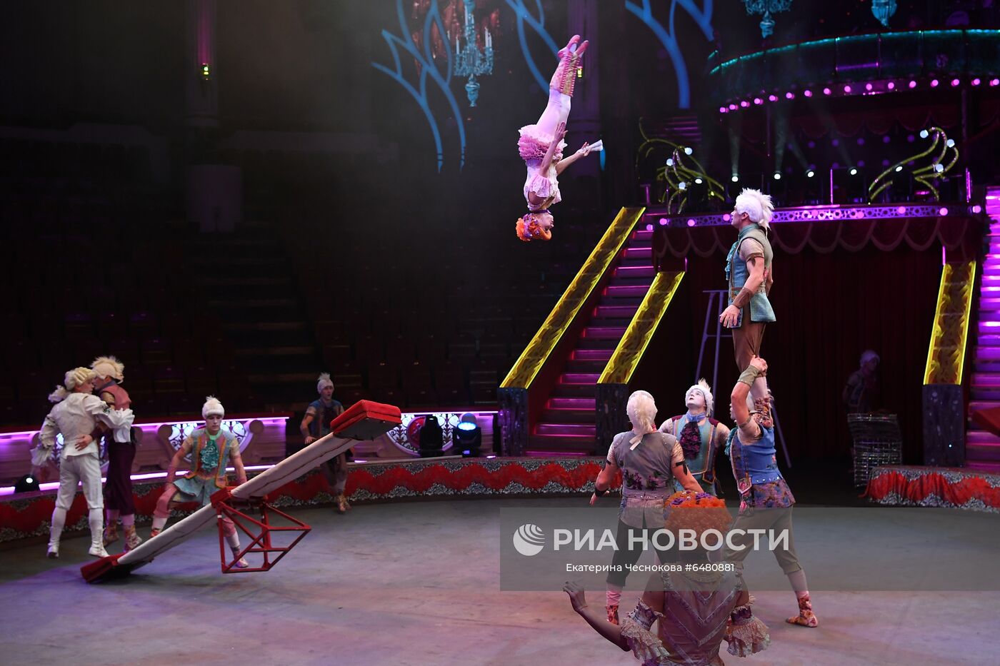 Артисты цирка никулина имена и фамилия с фото