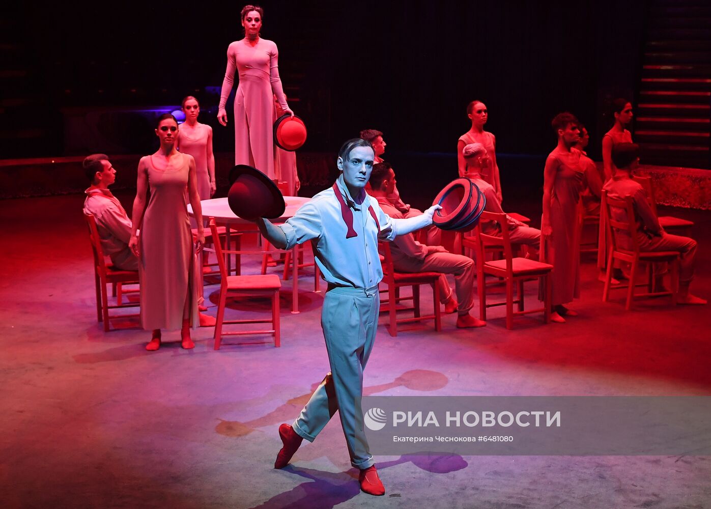 Премьера программы "Все будет хорошо!" в цирке Никулина на Цветном бульваре