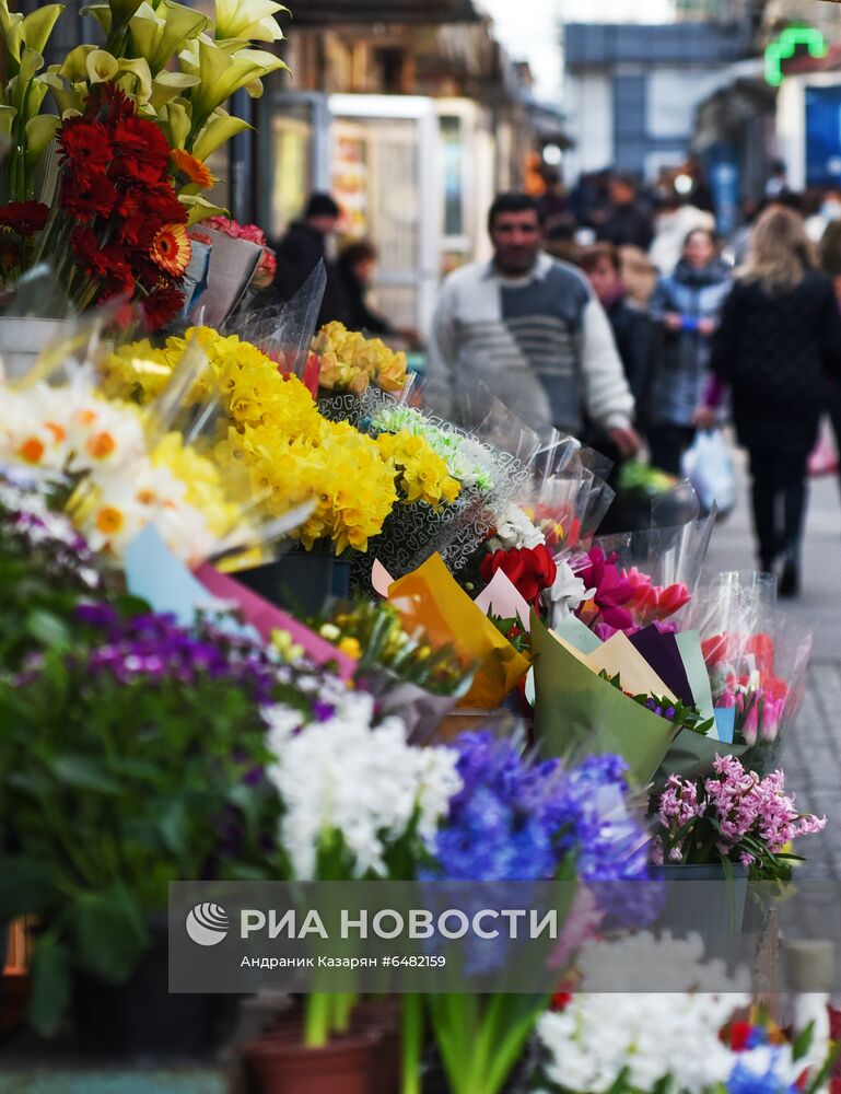 Подготовка к 8 Марта в странах ближнего зарубежья