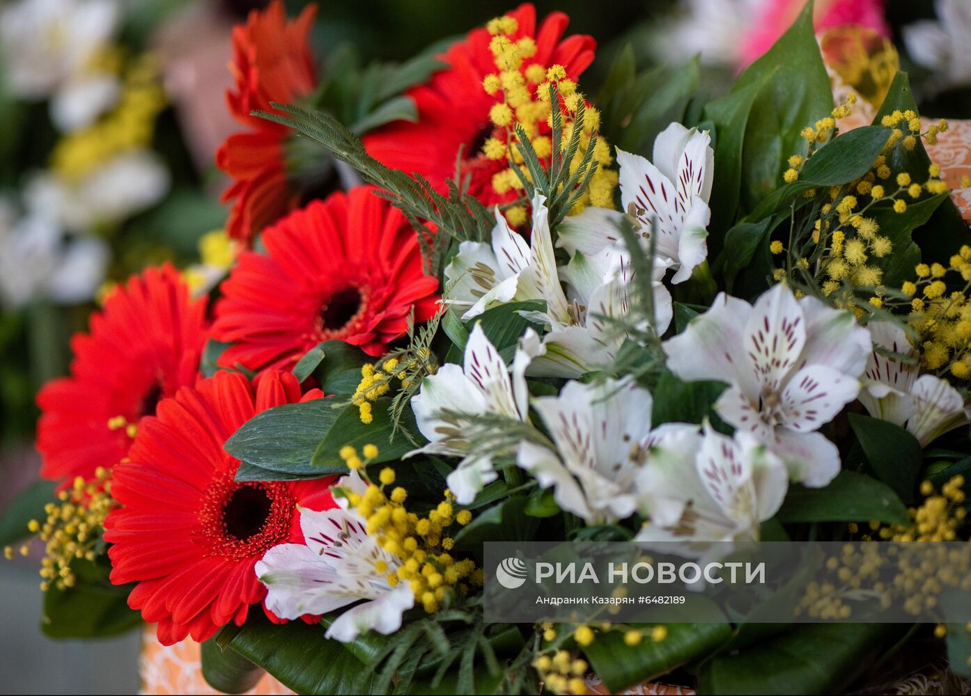 Подготовка к 8 Марта в странах ближнего зарубежья