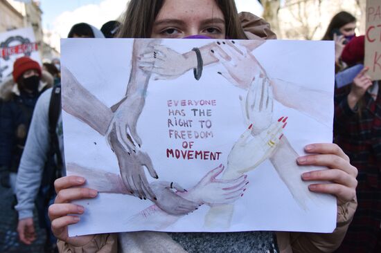 Демонстрации, посвященные Международному женскому дню, за рубежом