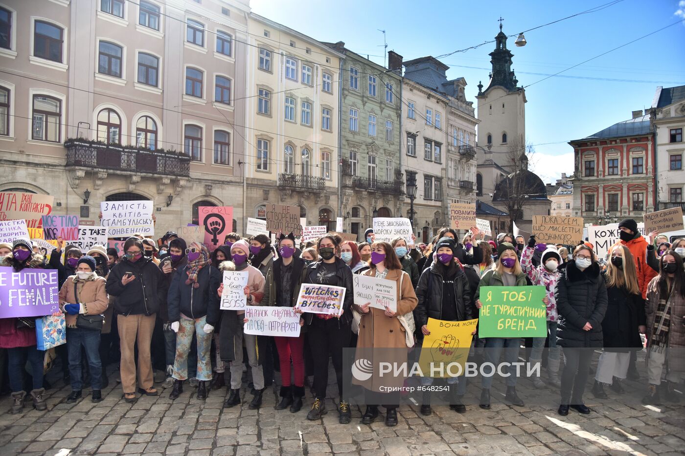 Демонстрации, посвященные Международному женскому дню, за рубежом