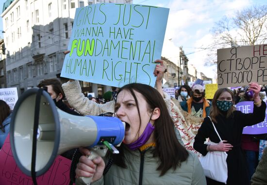 Демонстрации, посвященные Международному женскому дню, за рубежом