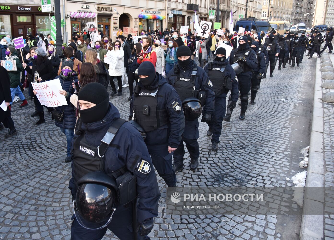 Демонстрации, посвященные Международному женскому дню, за рубежом