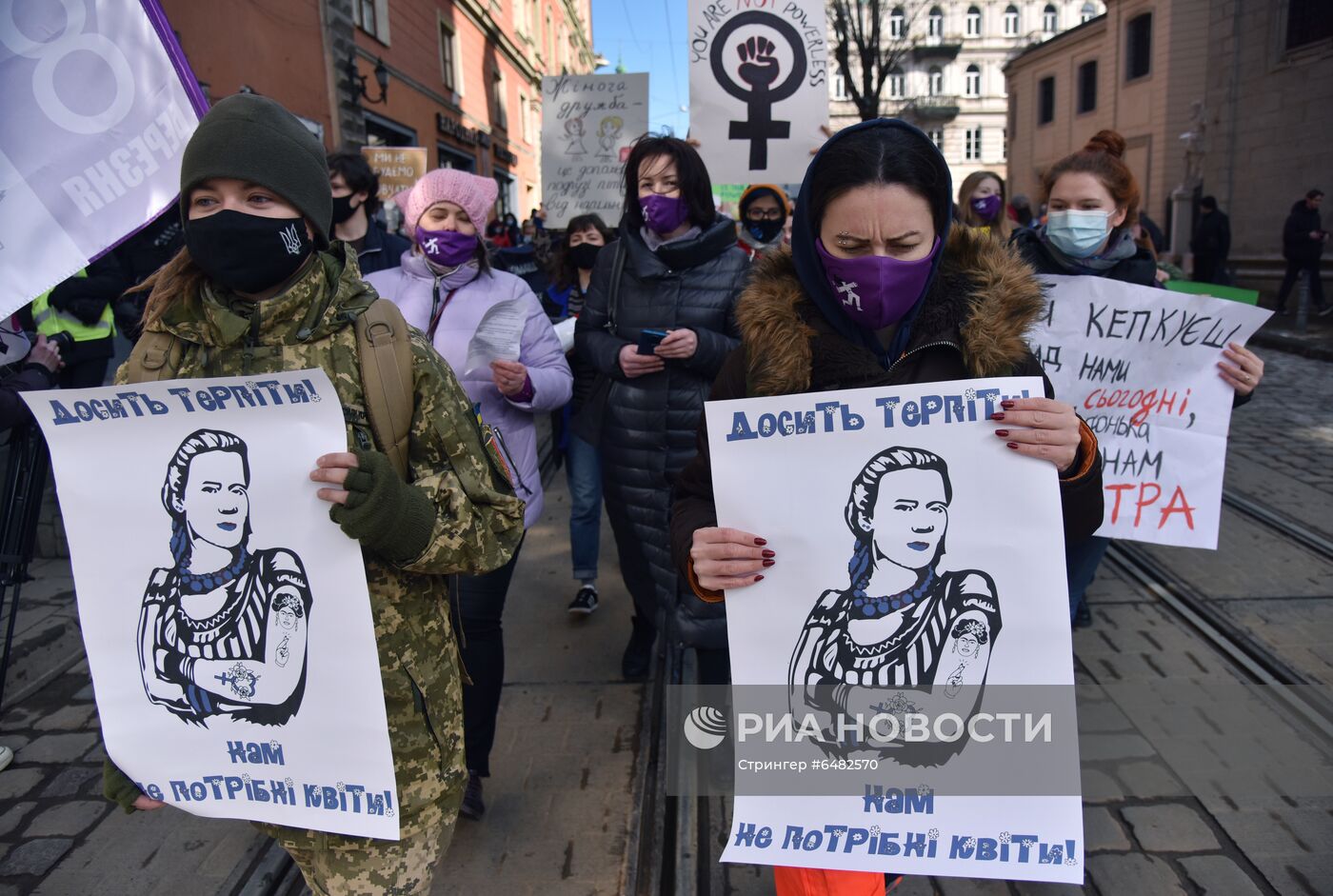 Демонстрации, посвященные Международному женскому дню, за рубежом