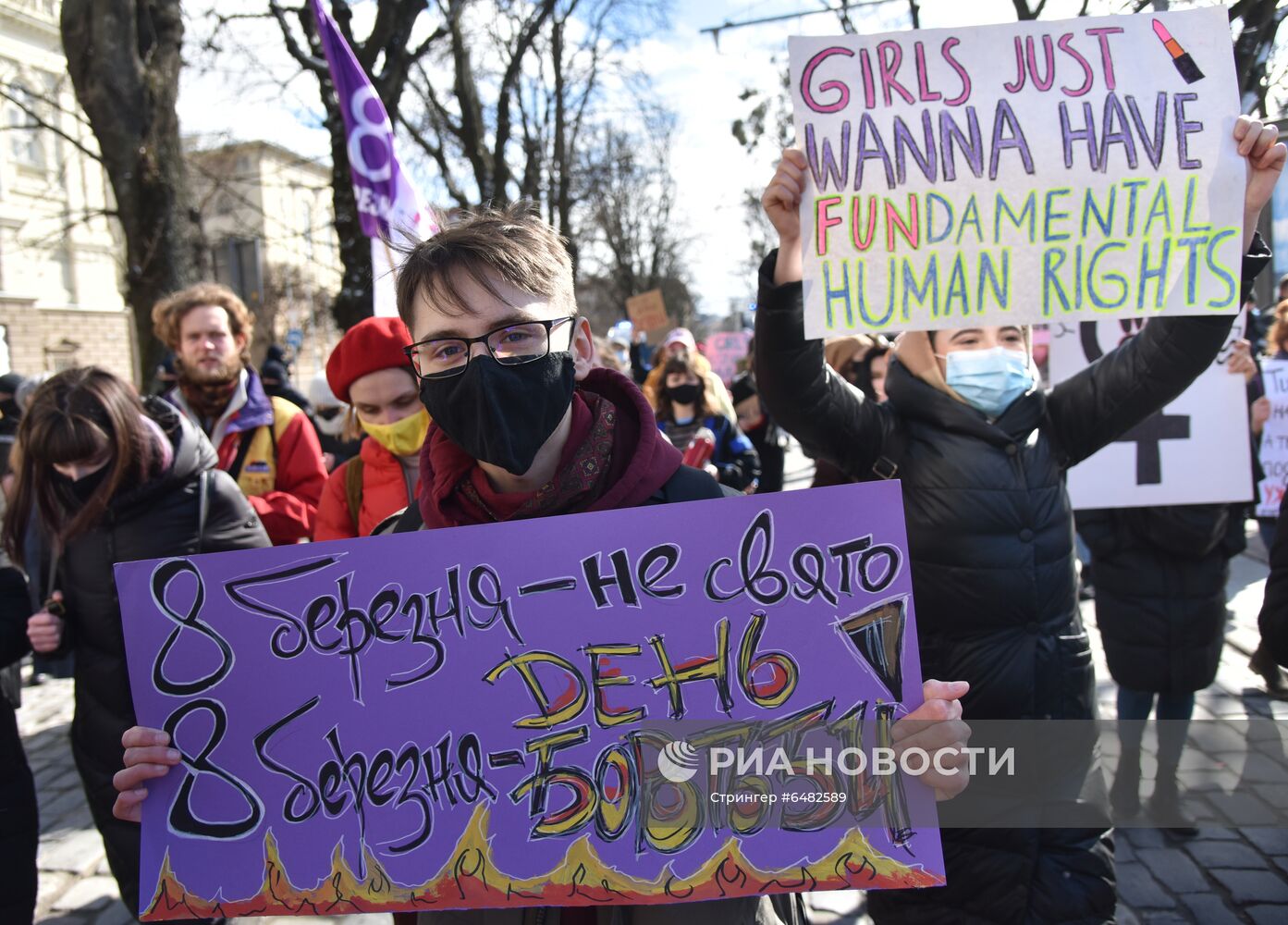 Демонстрации, посвященные Международному женскому дню, за рубежом