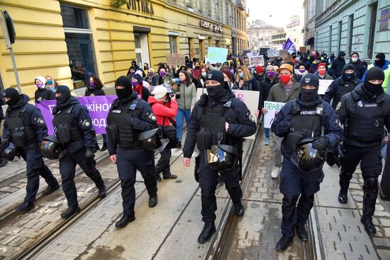 Демонстрации, посвященные Международному женскому дню, за рубежом