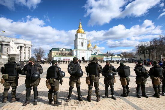 Демонстрации, посвященные Международному женскому дню, за рубежом