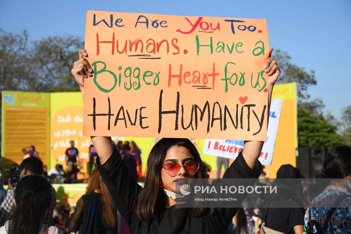 Демонстрации, посвященные Международному женскому дню, за рубежом