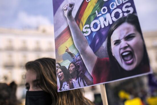 Демонстрации, посвященные Международному женскому дню, за рубежом