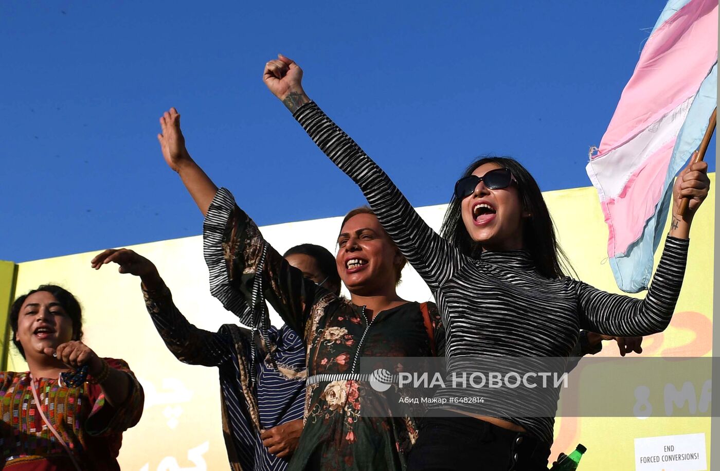 Демонстрации, посвященные Международному женскому дню, за рубежом