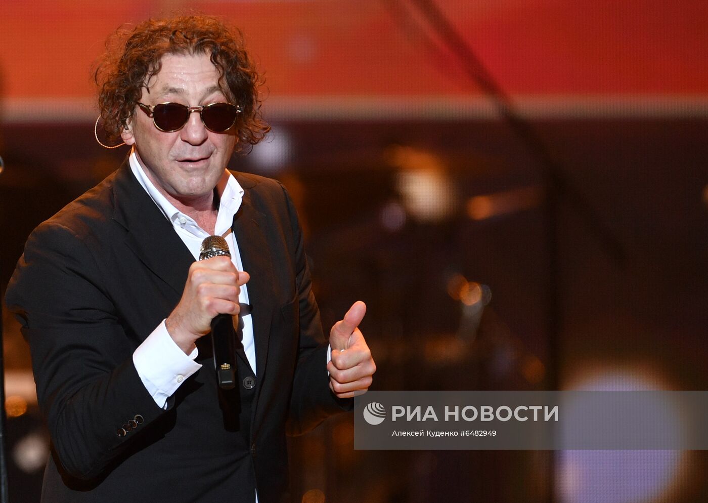 Программа "Я нравлюсь женщинам" в Crocus City Hall