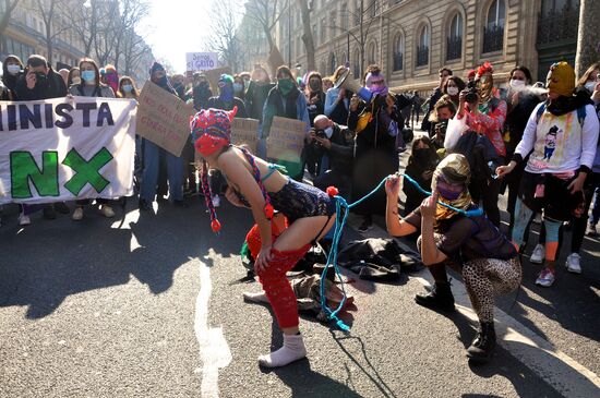 Демонстрации, посвященные Международному женскому дню, за рубежом