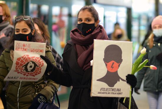 Демонстрации, посвященные Международному женскому дню, за рубежом