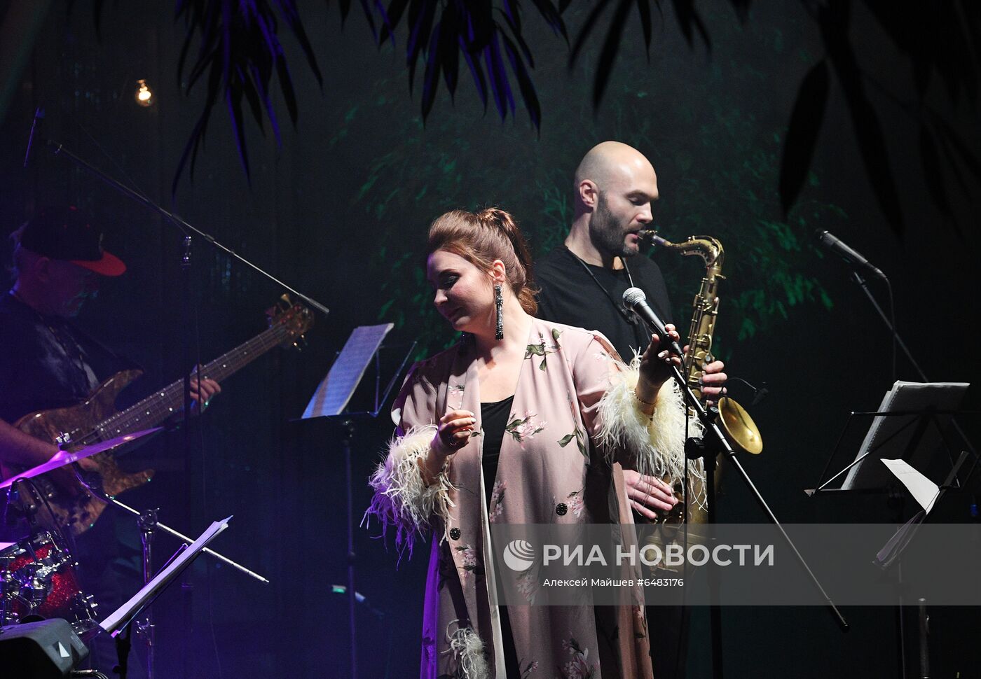 Концерт в оранжерее "Аптекарского огорода"